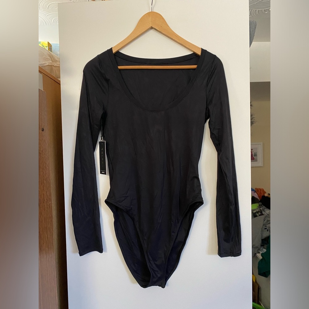 💚Black Long Sleeve Bodysuit
